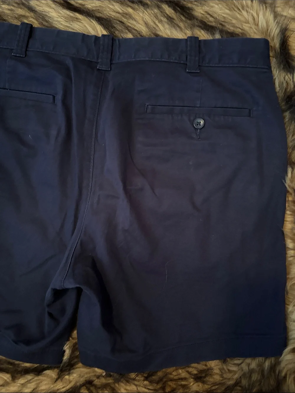 J. Crew Men’s Navy Flat-Front 7” Inseam Shorts Size 34